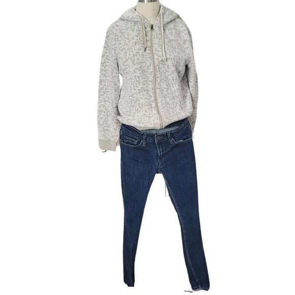 LEVI'S LOW-RISE SKINNY JEANS SIZE 10 + CHICCO'S FRONT ZIP HOODIE JACKET SIZE L - Picture 1 of 2
